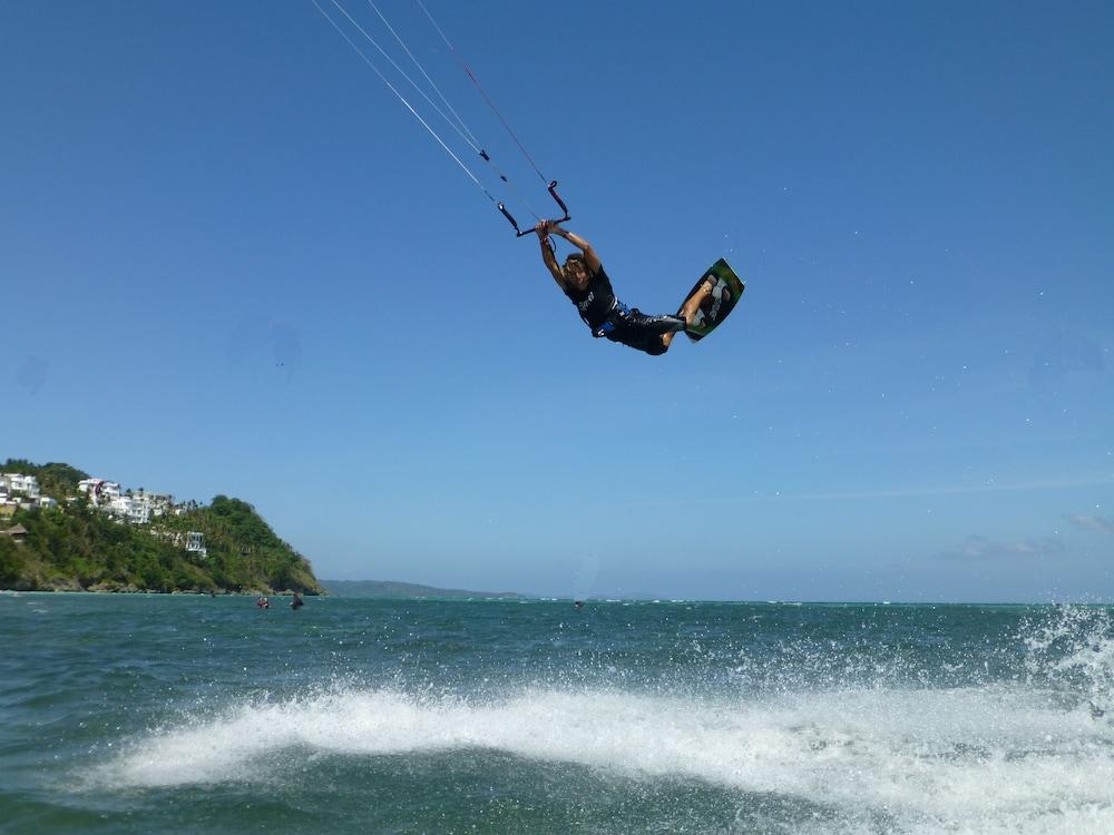 Reef Retreat Resort Balabag  Ngoại thất bức ảnh